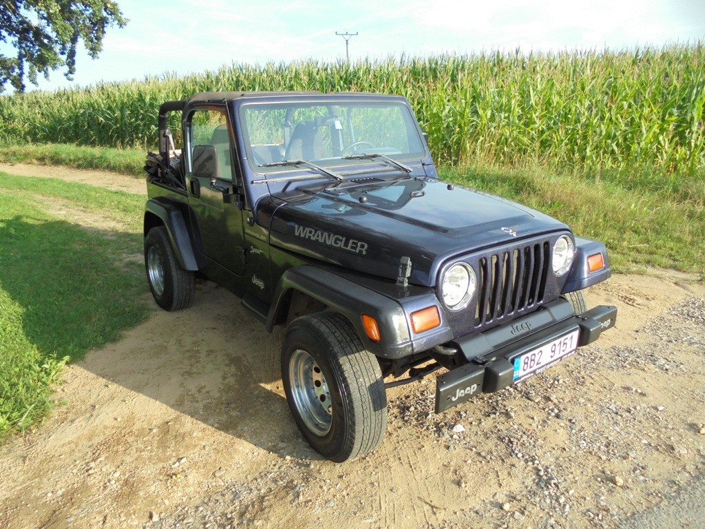 Jeep Wrangler 2,5i 87kw,4x4,LPG,bez koroze,top stav 